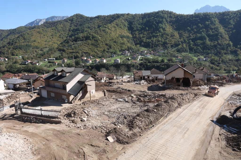 GRAĐANI OGORČENI NEBRIGOM Alternativa gradnja naselja prema Glogošnici ili naselje Kolonija